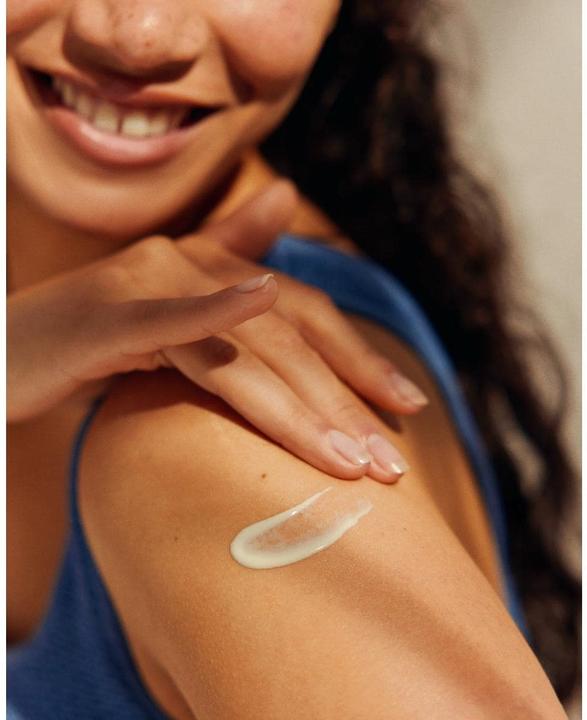 Actual product image NIVEA Schutz & Bräune Sonnnenspray LSF 50 (Sun spray, SPF 50, 200 ml)