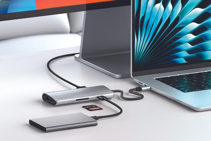 Actual product image Satechi ST-P8KES (USB-C, 8 Ports)