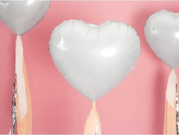 Actual product image Partydeco Heart Balloon White 45cm (1 x)