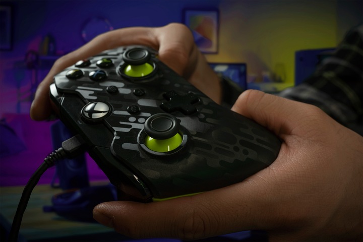 Actual product image PDP Wired Controller (PC, Xbox Series X, Xbox Series S, Xbox One S)
