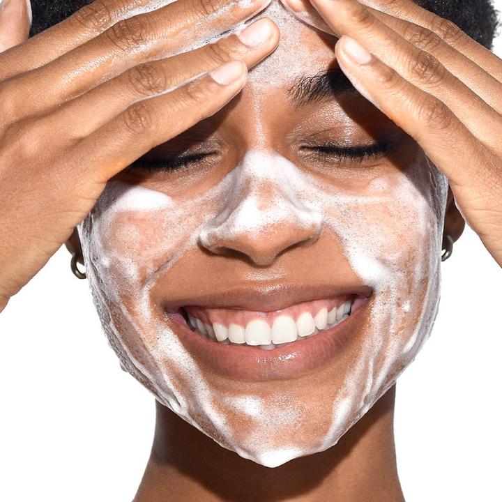 Actual product image Veralab Spumone Gentle And Nourishing Foaming Facial Cleanser (Cleansing Foam, 100 ml)