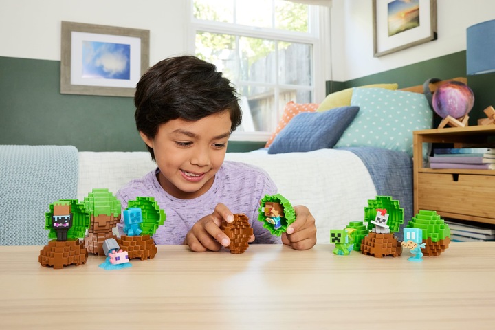 Actual product image Minecraft Mini Mode Spawn Egg (assorted - randomised)