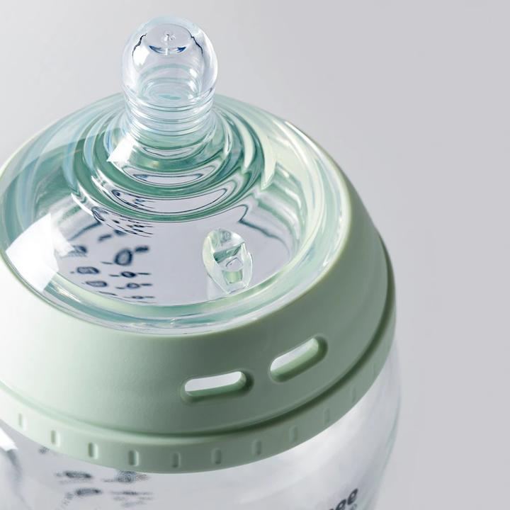 Actual product image Tommee Tippee Closer to Nature baby bottle glass (250 ml)