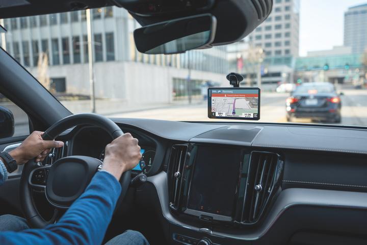 Produktbild Garmin drivecam 76 eu (6.95")