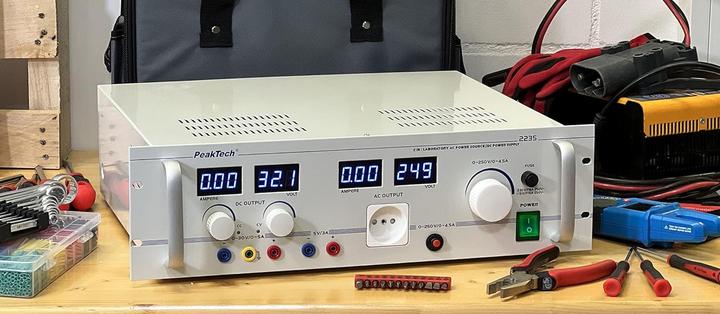 Produktbild Peaktech AC-Netzteil und DC-Stromversorgung 3 Kan....30 VDC 5 A...250 VAC 4 - 1.000 W - 1
