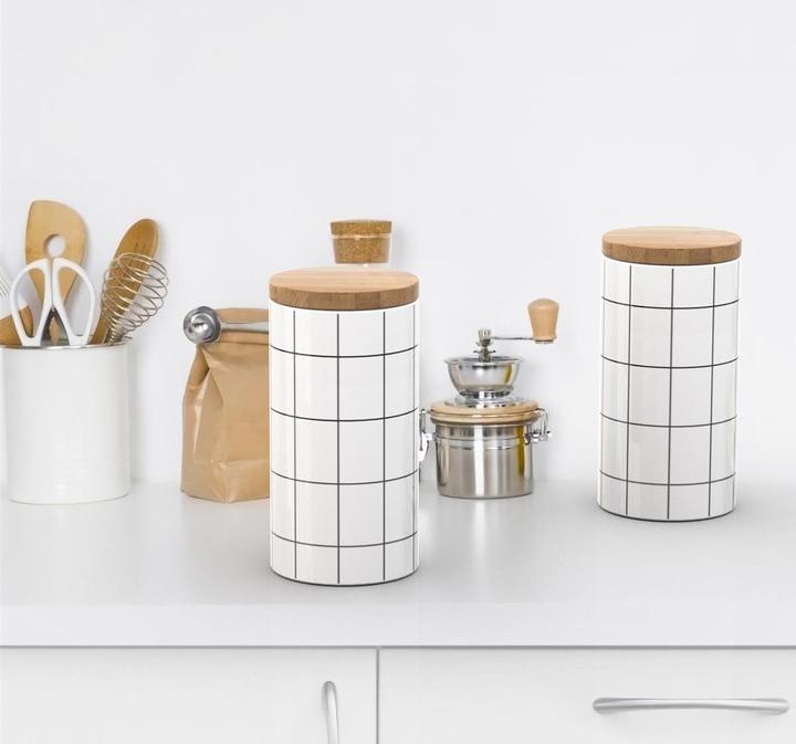 Actual product image Intirilife Storage tin 1000 ml capacity (1 l)