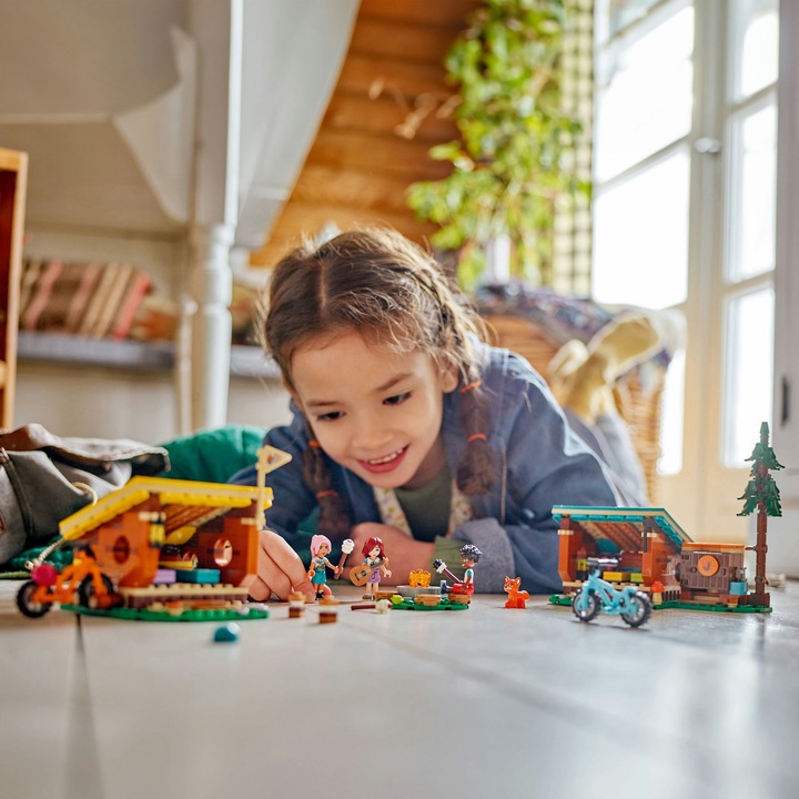 Produktbild LEGO Gemütliche Hütten im Abenteuercamp (42624, LEGO Friends)