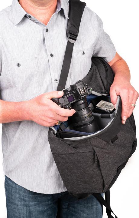 Produktbild Think! Tank SpeedTop 30 Backpack Graphite (Fotorucksack, 30 l)