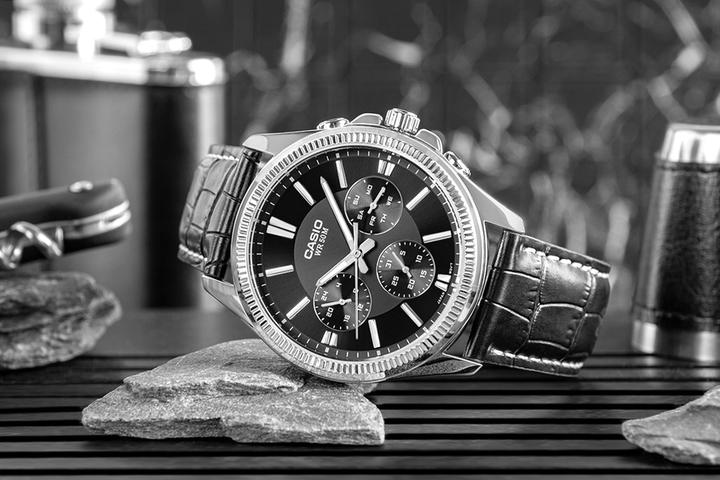 Produktbild Casio Collection (42 mm)