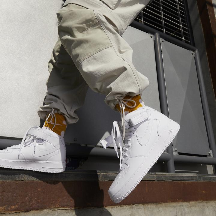 Image du produit Nike Air Force Mid Schuhe für Herren (45.5)