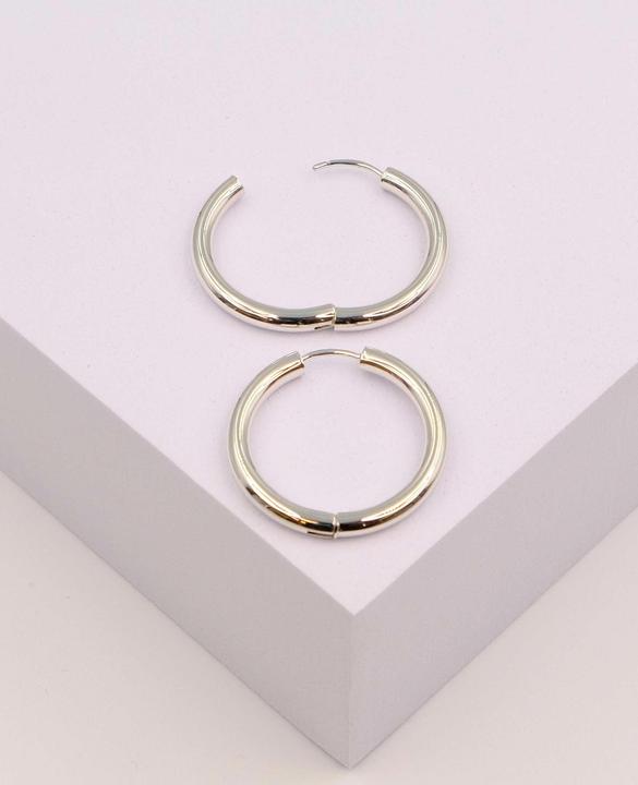 Actual product image Muau Creoles (750/18K white gold)