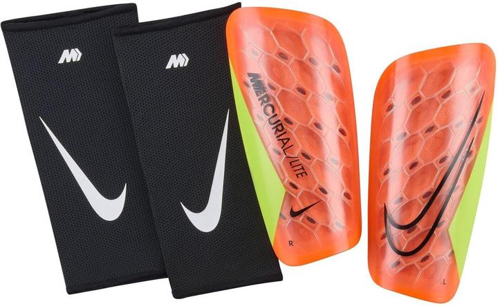 Hyper Crimson, Volt, Zwart