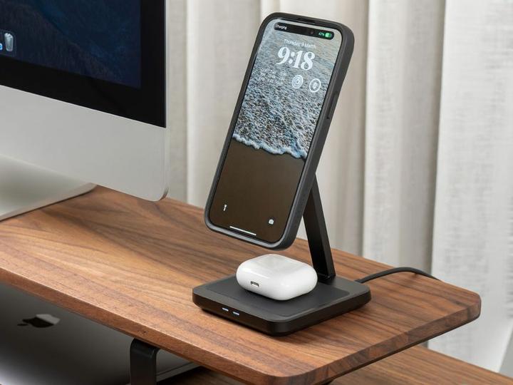 Actual product image Quad Lock Dual Desktop Charger (15 W)