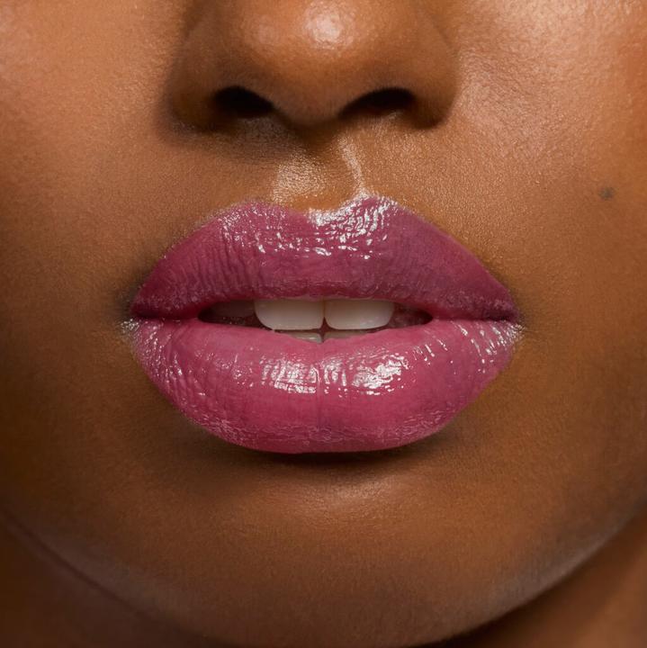 Actual product image Rimmel London Thrill Seeker Lip Latex (300 Main Character)