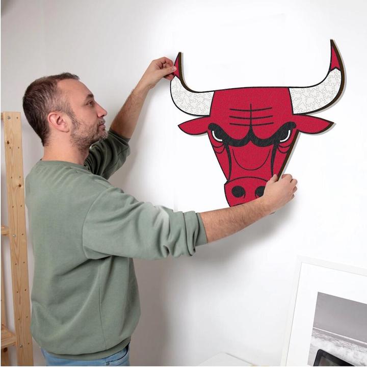 Produktbild Iconic NBA - Chicago Bulls - Logo - Holz Puzzle Grösse M (270 Teile) (270 Teile)