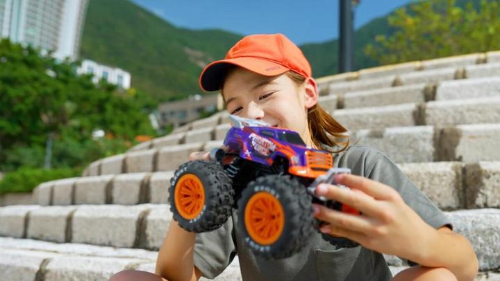 Actual product image Silverlit Phantom Race