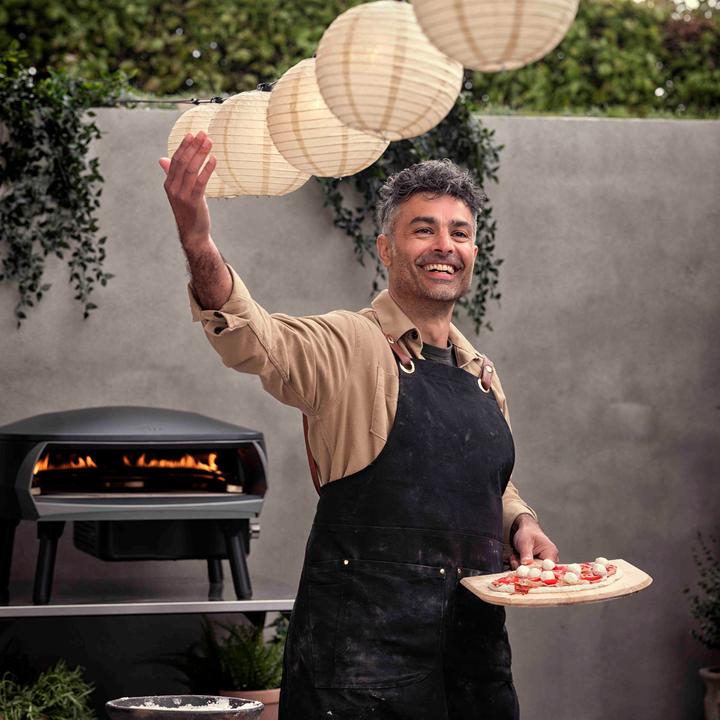 Produktbild ETNA Rotante ZWART - pizza oven met draaiende steen - gas - 500 graden in 15 minuten (Pizzaofen Gas)