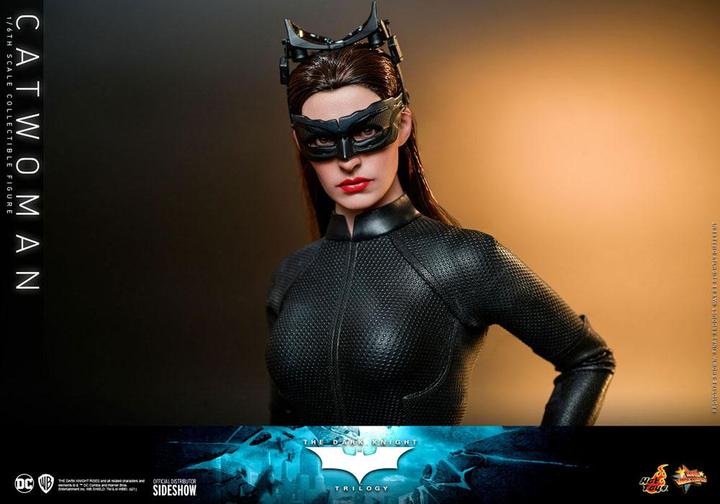 Actual product image Hot Toys The Dark Knight Trilogy figurine Movie Masterpiece 1/6 Catwoman 29 cm