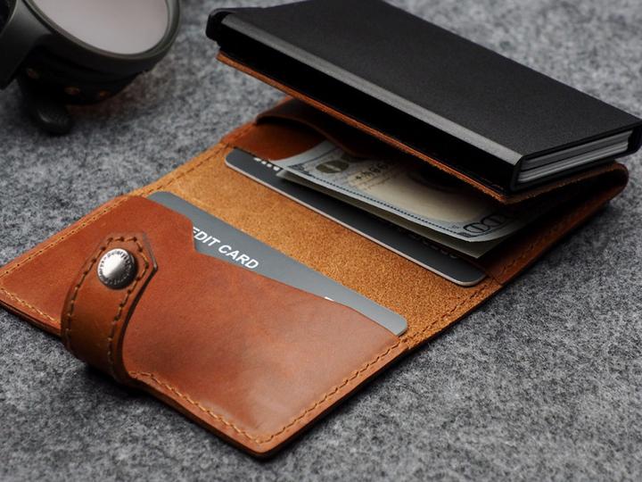 Actual product image Pularys Wallet HIKER MAX credit card holder