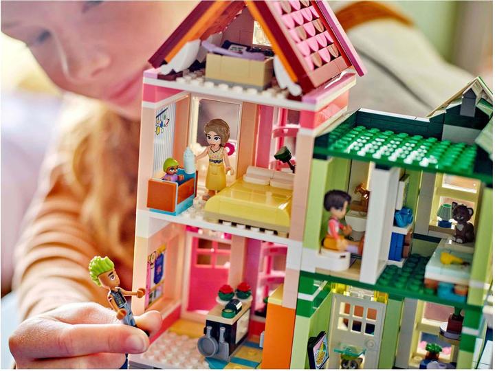 Immagine prodotto LEGO Heartlake City Wohn- und Einkaufsstrasse (42670, LEGO Friends)