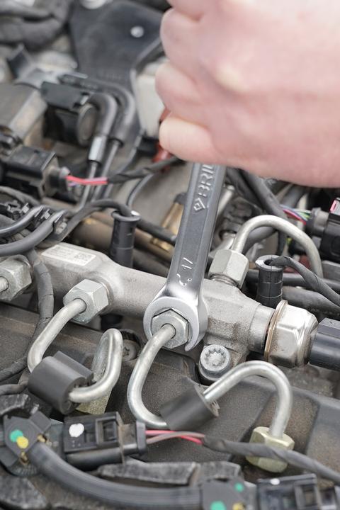 Actual product image Brilliant Tools BT706017