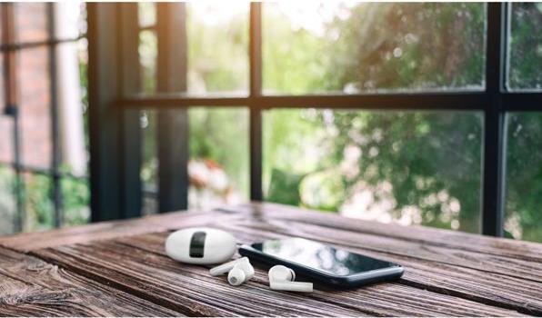 Immagine prodotto Philips True Wireless In-Ear-Kopfhörer TAT2520WT/00 Weiss (ANC, 19.50 h, Senza fili)