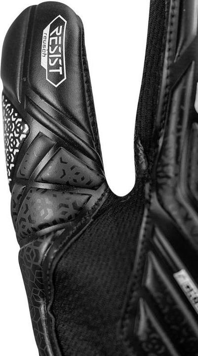 Actual product image Reusch Attrakt Resist goalkeeper gloves (10.5)