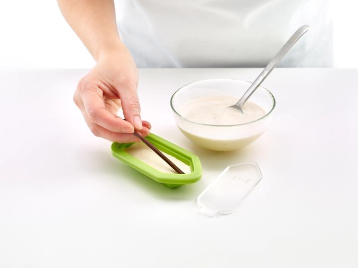 Actual product image Lékué Popsicle, Iconic Pencil, green