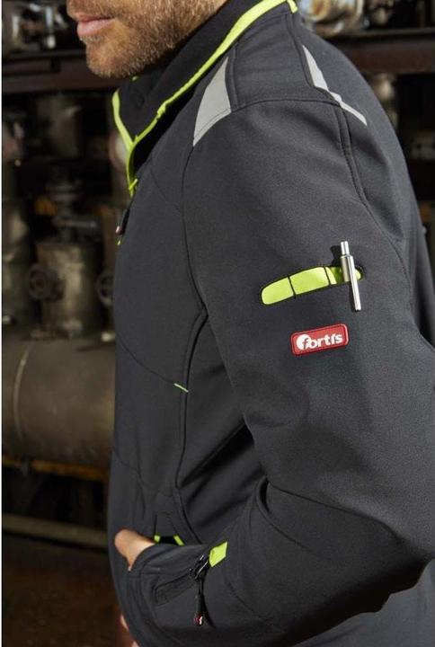 Actual product image Fortis Jacket (S)