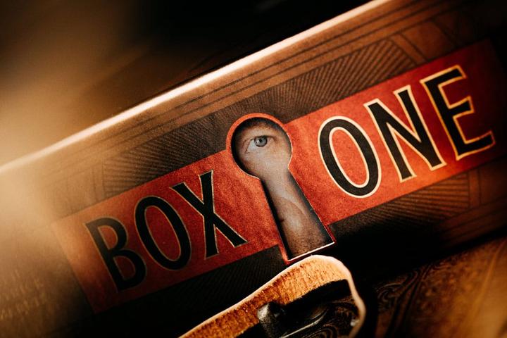 Immagine prodotto Theory11 BOX ONE Neil Patrick Harris (Inglese, 1 Giocatori)