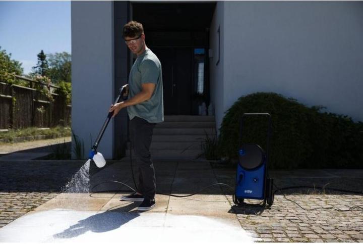 Actual product image Nilfisk Core 140-8 PowerControl In-Hand mat EU pressure washer Upright electric 474 l/h 1800 W Blue (Electrical connection)