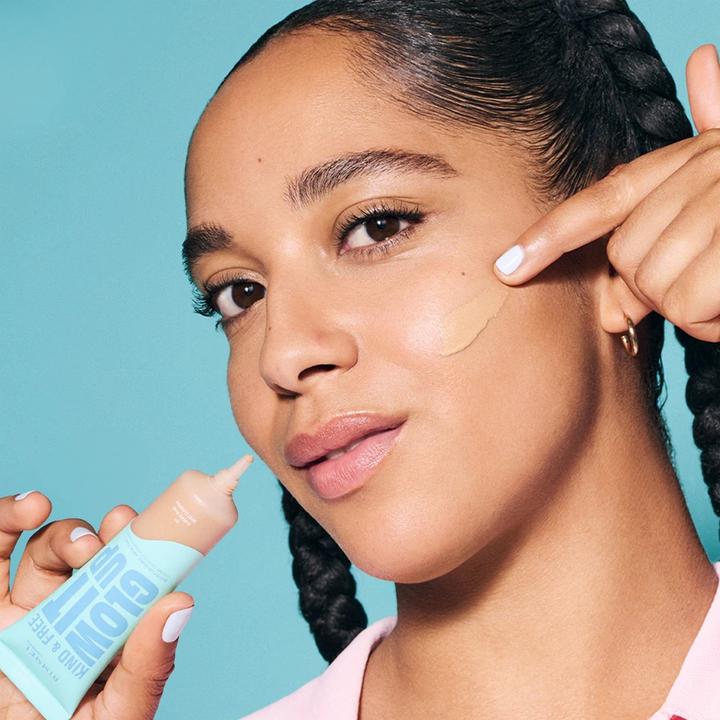 Actual product image Rimmel London Kind & Free Glow It Up Moisturising Skin Tint (Deep Chocolate)