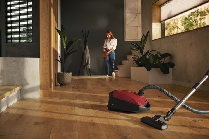 Immagine prodotto Miele Classic C1 Easy Red Powerline