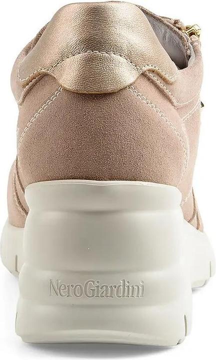 Image du produit Nero Giardini Agosta (38)