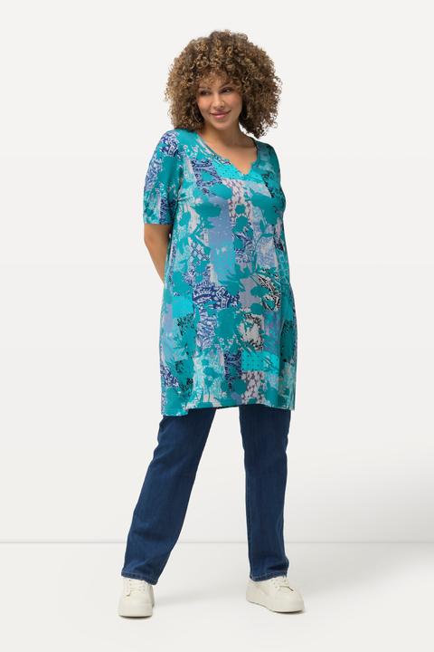 Image du produit Ulla Popken T-shirt manches courtes et col tunisien, coupe évasée. Mélange d'imprimés. (50, 52)