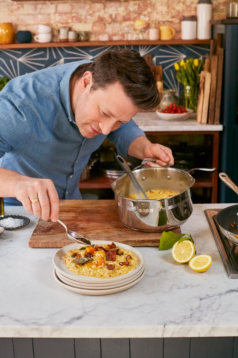 Actual product image Tefal Jamie Oliver Cook Smart 7 pcs (24 cm, Pan set + pot set, Stainless steel)