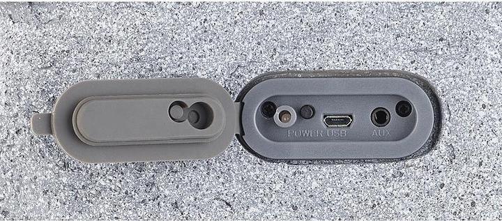 Actual product image Auvisio Garden and outdoor speakers in stone design (6 h, Rechargeable battery operated)