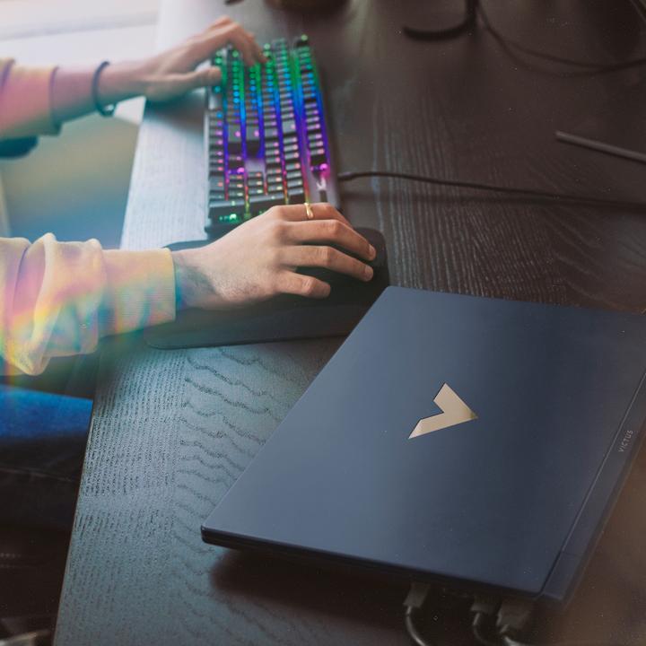 Productafbeelding HP 15-fa2039ns (15.59", 1000 GB, 16 GB, Nummerblok, Intel Core 7 240H)