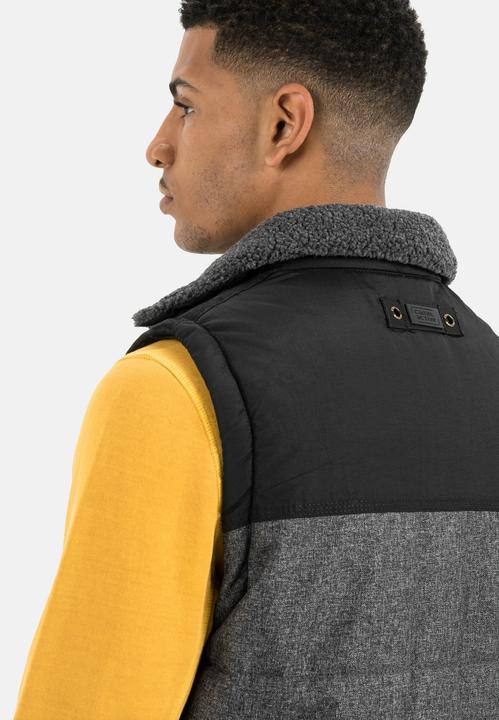 Productafbeelding Camel Active Waistcoat met opstaande kraag van teddybont (58)
