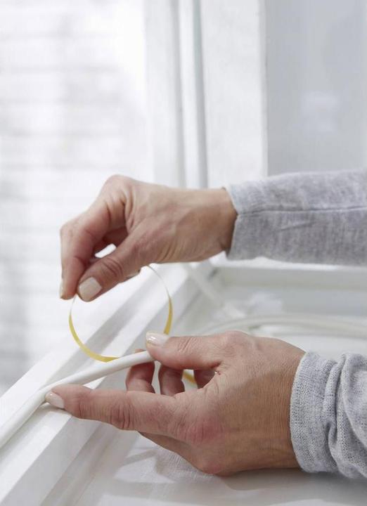 Image du produit tesa tesamoll CLASSIC Profilé P Joint de fenêtre, joint en caoutchouc pour l'isolation