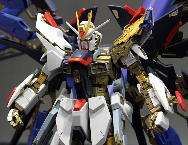 Immagine prodotto Bandai Gundam - Strike Freedom Gundam Perfect Grade