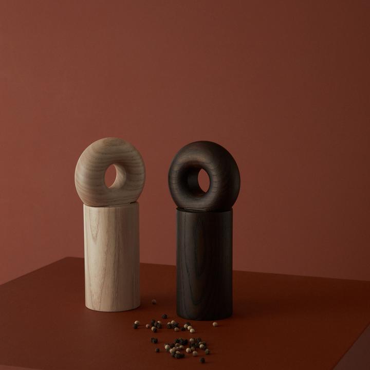 Image du produit OYOY Living Moulin à poivre Hoop 16.5 cm, marron foncé (Poivre)