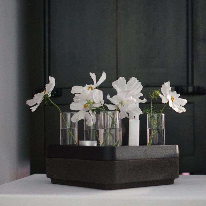 Produktbild Born in Sweden Stumpastake Small Set mit Korkschale und Minivasen aus Aluminium