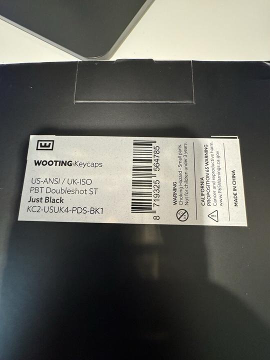 Actual product image Wooting PBT Keycaps - US (ANSI) & UK (ISO) - Just Black - Keycaps - Amerikansk engelsk - Sort