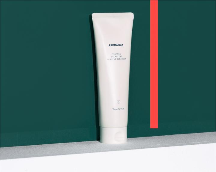 Actual product image Aromatica Tea Tree Balancing Foaming Cleanser (Cleansing Foam)