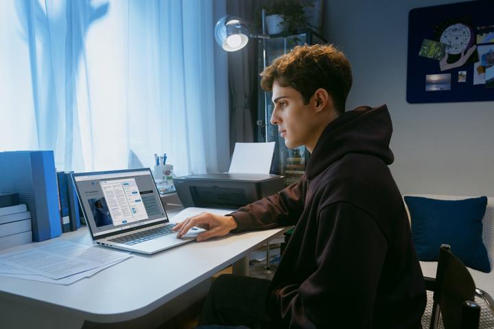 Produktbild HP DeskJet 2920 All-in-One (Tintenpatrone, Farbe)