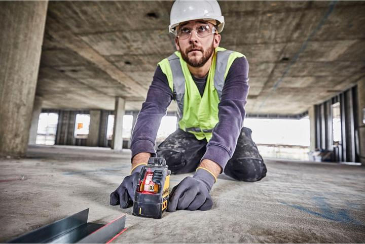 Actual product image DeWalt Cross Line Laser