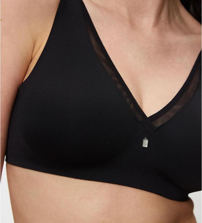 Actual product image Triumph True Shape Sensation N01 Minimizer Bra without underwire (Single pack, 90 C)