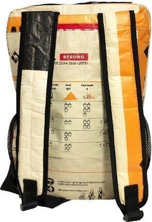 Produktbild Bekos Upcycling - Tagesrucksack aus recycelten Zementsäcke Camel