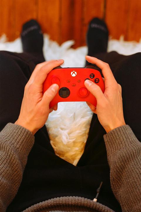 Produktbild Microsoft Xbox Wireless Controller Pulse Red (Android, iOS, PC, Xbox One S, Xbox One X, Xbox Series S, Xbox Series X)